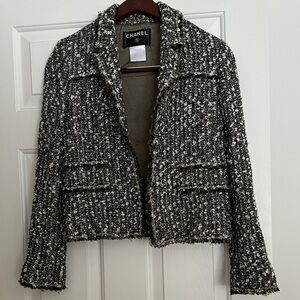 Chanel Black and White Tweed Blazer Size 36